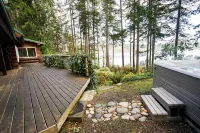 Wild Oyster Lodge on Hood Canal:  Breathtaking Water Views, Beach, & Hot tub