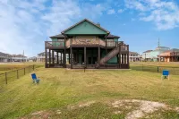 NEW! Beachfront! Panorama 4/3 Sleeps 14 Awesome