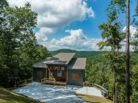 7p salt water Hot Tub/New construction/Amazing view