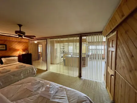 Grande Vista at Highpointe Lake Bellaire