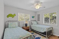 Outlook - 2nd row w/ amazing views - dog friendly