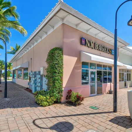 NEW BEACH LISTING, Walk-Beach, Surfing, Scuba, Close-Dining, Wi-Fi