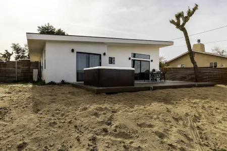 Modern Joshua Tree Village Home