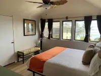 Ocean View, Beachfront Townhouse 2bd/2ba/2 lanai