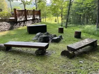 Luxury Log Cabin-Windham Mountain.  Amazing sunsets, large lawn, deck, fireplace