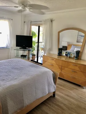 Water view 2 bedroom Condo in Shorewalk 15 min to Anna Marie Island 5 min to IMG