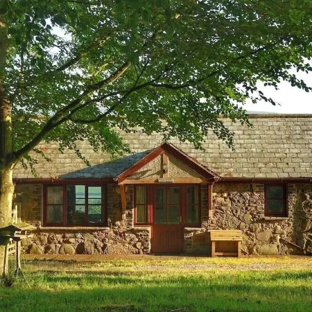 Character Cottage with fabulous mountain views in the North Lakes District
