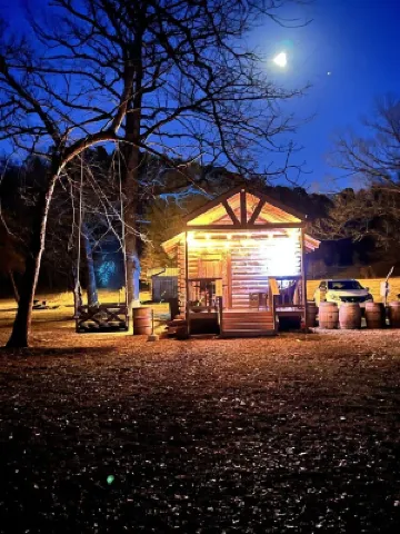 Little Dreamer log cabin