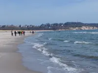 Close to the beach and with sea views, apartment in a quiet, central location فنادق في Gohren