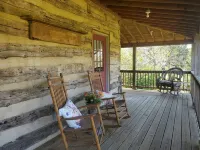 Countryside Cabin with Mountain Views near Surreybrooke Gardens
