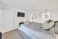 35% Off Summer Special Serene Cozy Condo Hotels in Summerlin