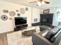 Relaxing, Spacious, Quiet, Ranch-style Getaway