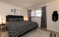 Dog-friendly condo close to Winter Park shuttle with pool, hot tub, tennis, gym