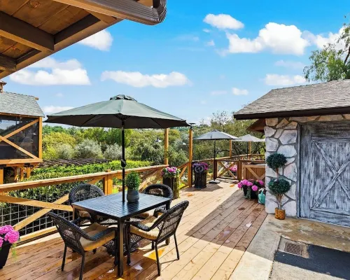 Montecito Cottage - Tuscan Farmhouse, Pool, Views Hotels in Alpine