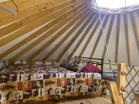 Magical Riverside Yurt, hot tub & the BRPW, pet friendly near Floyd, Va