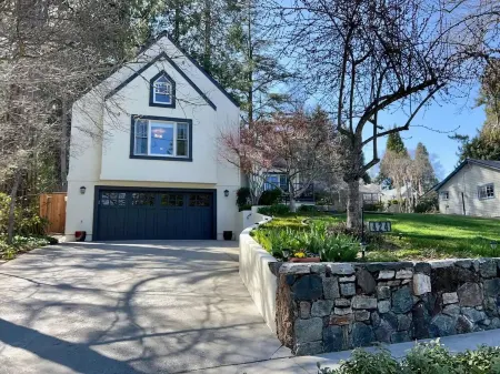 Historic Walk To Town Home