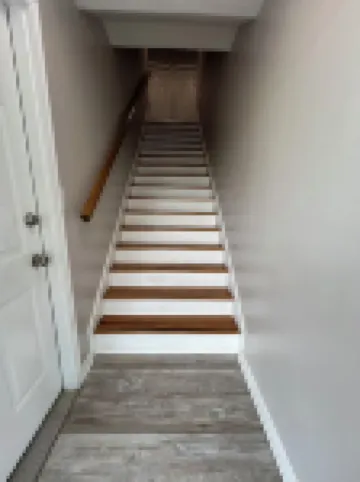 Cozy upstairs 2 bed/1 bath Richmond apt near EKU