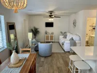 Downtown Stuart Coastal Cottage