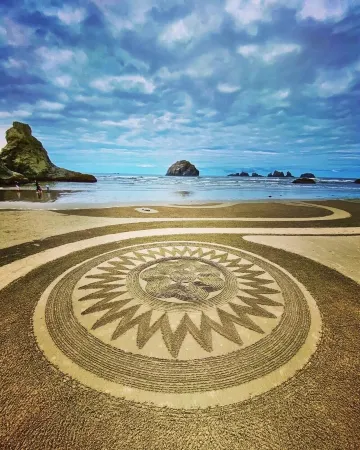 3Br Bungalow • 1 Block to Beach •Shuffleboard•Ocean & River Views • Bandon Dunes