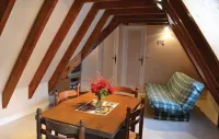 Enchanting place, quiet apartment in stone house, lots of charm!