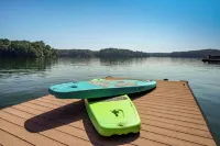 LUXE, LKN DEEP WATER, VIEWS, HOT TUB, GAME ROOM