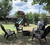 Cozy and Spacious Denton Getaway