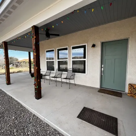 Contemporary all new, entire home perfect for a luxury getaway