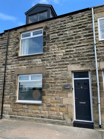 The Rockpool - Private HOT TUB + Sea Views Отели рядом с достопримечательностью «Warkworth Golf Club»