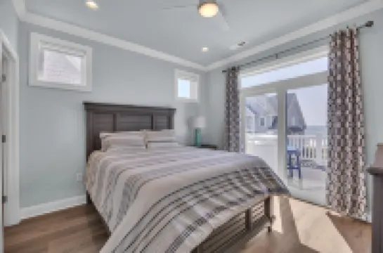 New 6 Bedroom, 6.5 Bathroom Oceanfront Home in Ocean Ridge w. Hot Tub