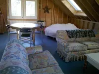 4BR+Loft Beautiful Chatham-Year Round-Sleeps up to 8 & 1 Mile to Town Video Hotels in Chatham