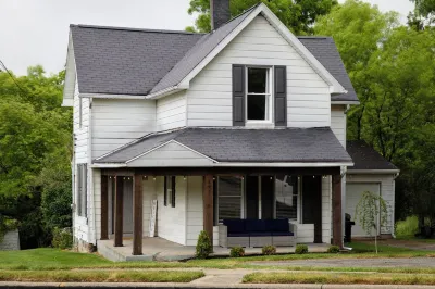 The Diamond House