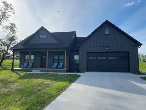 New Quiet Retreat-Distilleries, Hot Tub Shaker Village, Herrington Lake