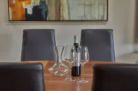 Heavenly Ski 10-Min, Pickleball, Private Beach, EV 제퍼 코브 호텔