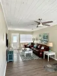 Prime Location, 2 Bath/2 Bed Perfect Getaway