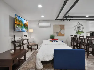 Brand NEW Centrally Located with FREE parking and PET friendly!!