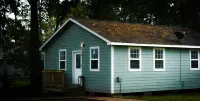 peaceful home under the southern live oak