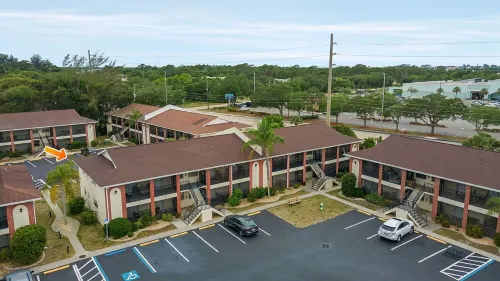 Come Out and Enjoy a Tropical Paradise by the Gulf.