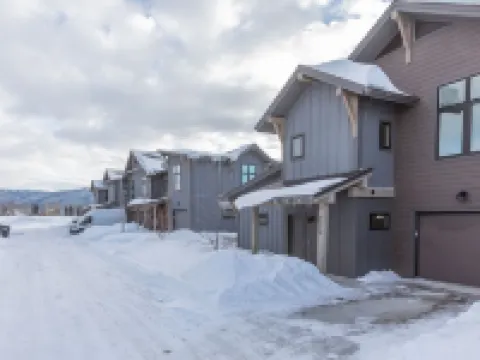 Wydaho Lodge is a Stylish and luxurious home near Jackson Hole and Grand Targhee โรงแรมในVictor