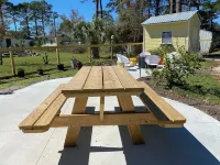 Bayfront, Water View, 5 min to Beach, Fenced-in Yard, Fire Pit, Pet Friendly