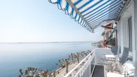 3-room apartment with balcony directly on the lake promenade Hotels near Meersburg Castle