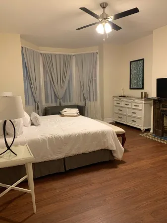 Frazier Guest House/ In OTR Отели рядом с достопримечательностью «Художественный музей Цинциннати»