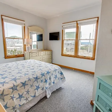 North Wind - Soundfront with Private Beach