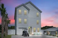 Glimmer! Sleeps 26! 2 Blocks from the Beach!