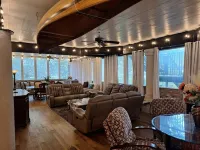 Large Mediterranean pool, river, basketball, sleeps 26, 8 bedrooms