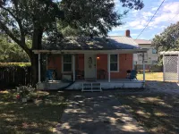 The Oyster's  Pearl @ Seashell Cottages, Large Yard, for Your Boats & More! Hotels near Wild Willy's Adventure Zone