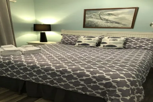 "Barefoot Paradise," Unobstructed Oceanfront, Linens, Heated pool, Modern Decor Отели в г. Индиан Бич