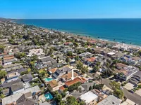 Newly Remodeled 2 Bedroom Near the Beach