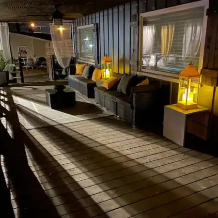 Renovated Modern Stylish “Vibrant” 4bdrm Home