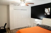 JC Entire Apartment remodeled, close to Airport and Ferry 코람 호텔