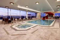 Hampton Inn & Suites by Hilton-Grande Prairie, Alberta - Hot Tub
